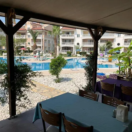 Botanic Gardens Sitesi Lily5 *